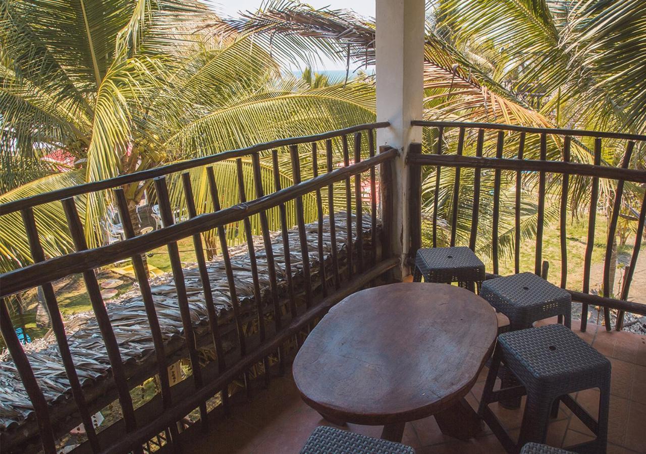 Marbella Eco Lodge Monterrico Exteriér fotografie