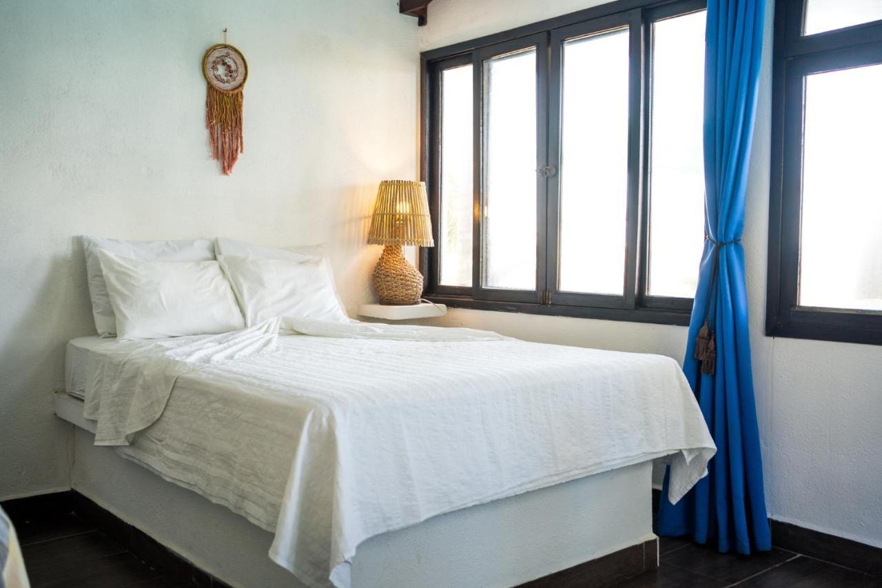 Marbella Eco Lodge Monterrico Exteriér fotografie
