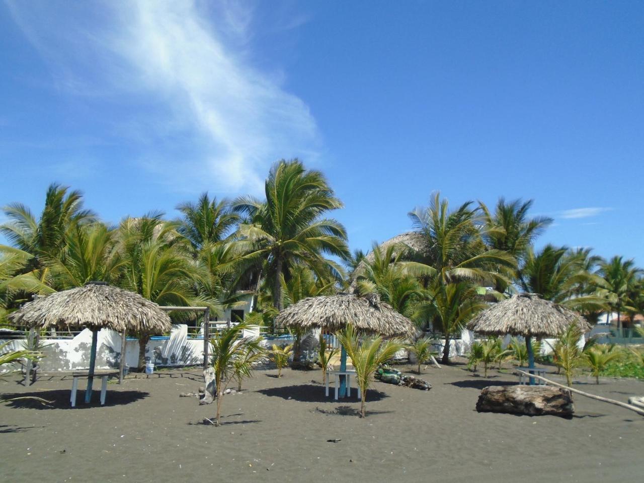 Marbella Eco Lodge Monterrico Exteriér fotografie